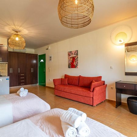 Aiora Suites Сивота Экстерьер фото