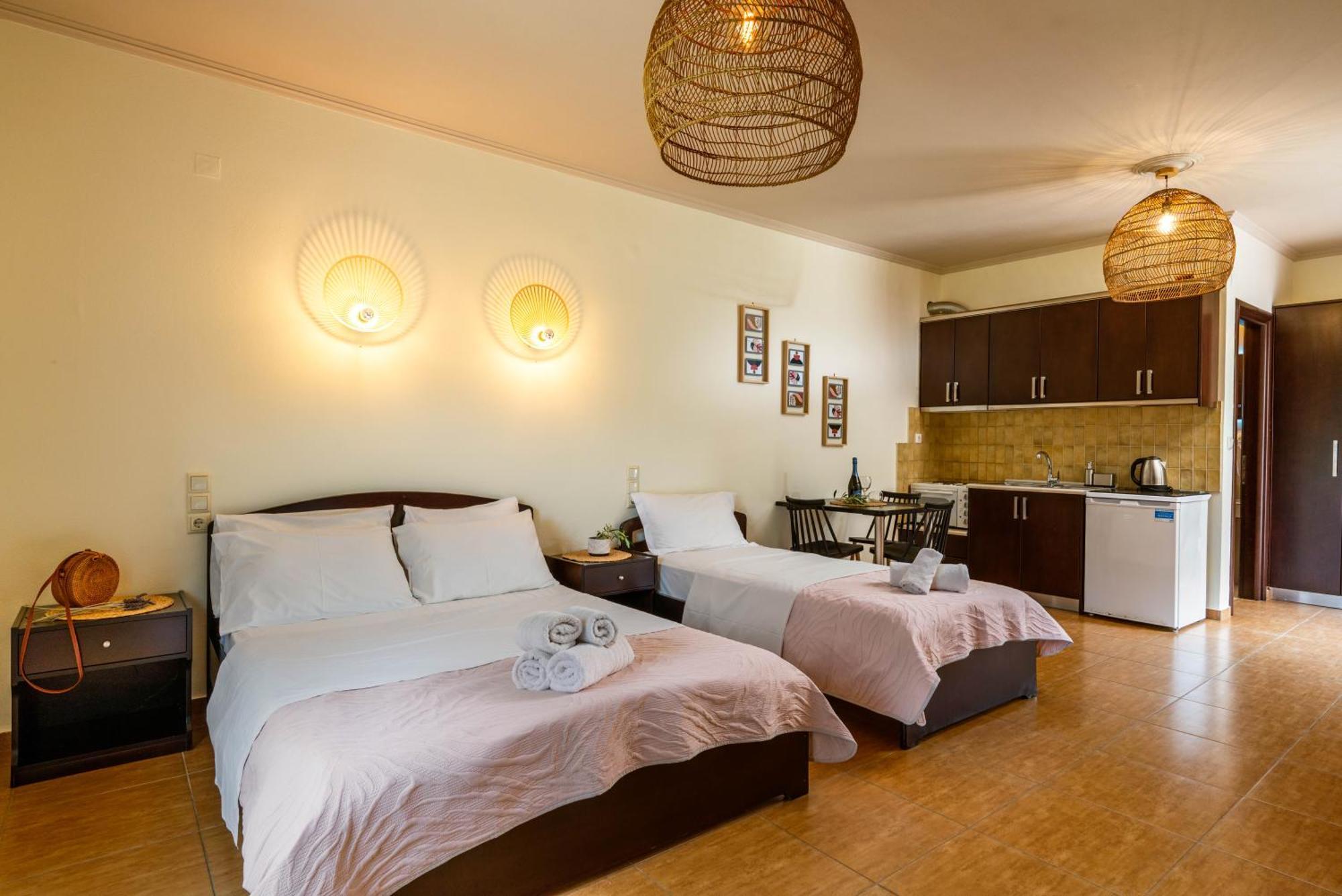 Aiora Suites Сивота Экстерьер фото