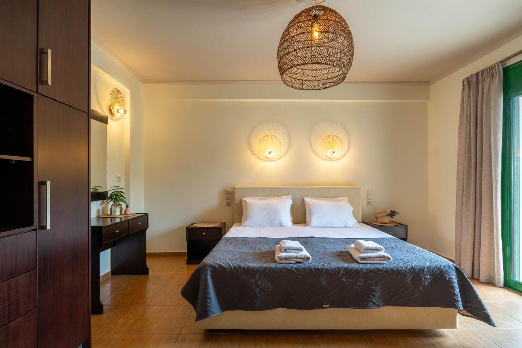 Aiora Suites Сивота Экстерьер фото
