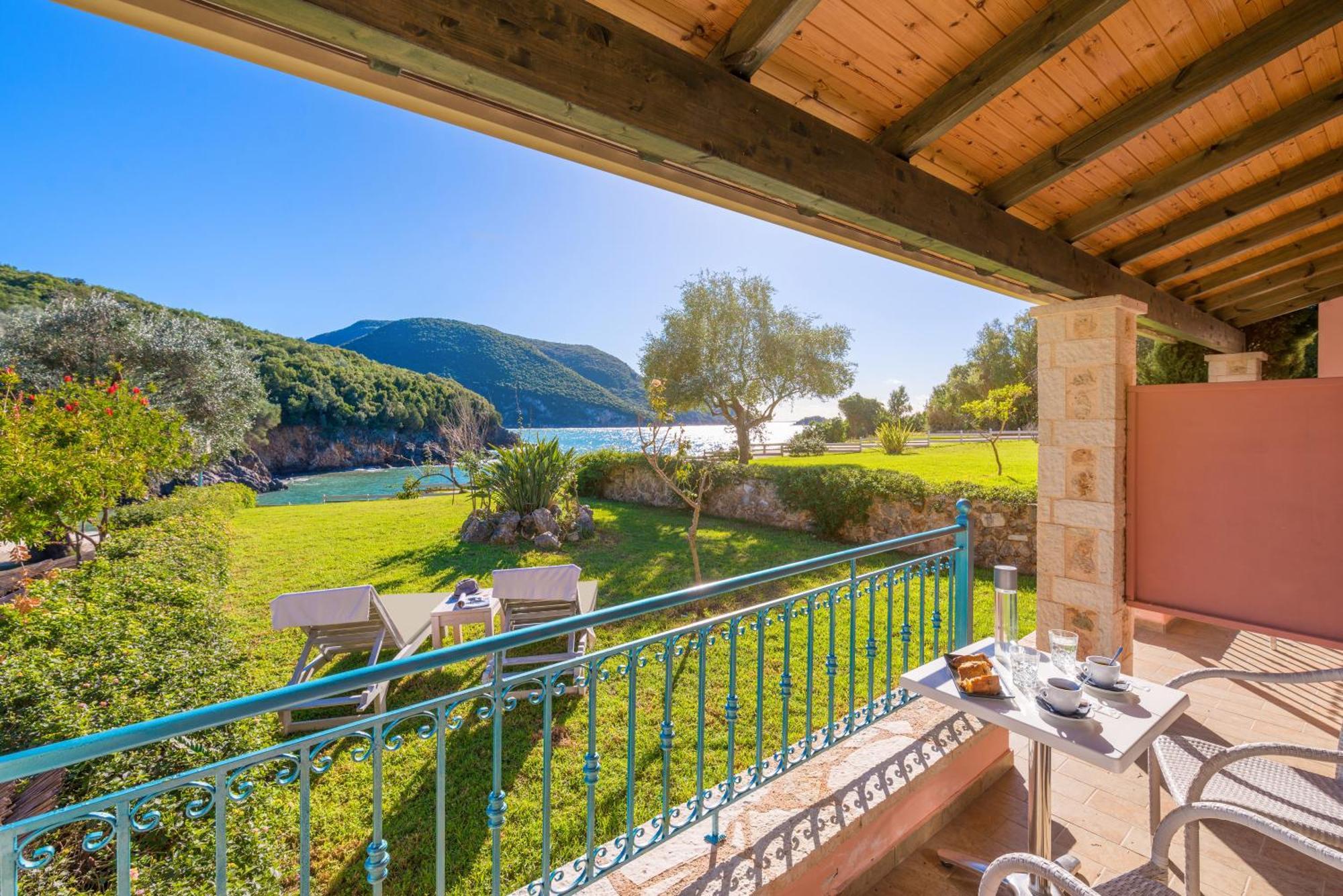 Aiora Suites Сивота Экстерьер фото