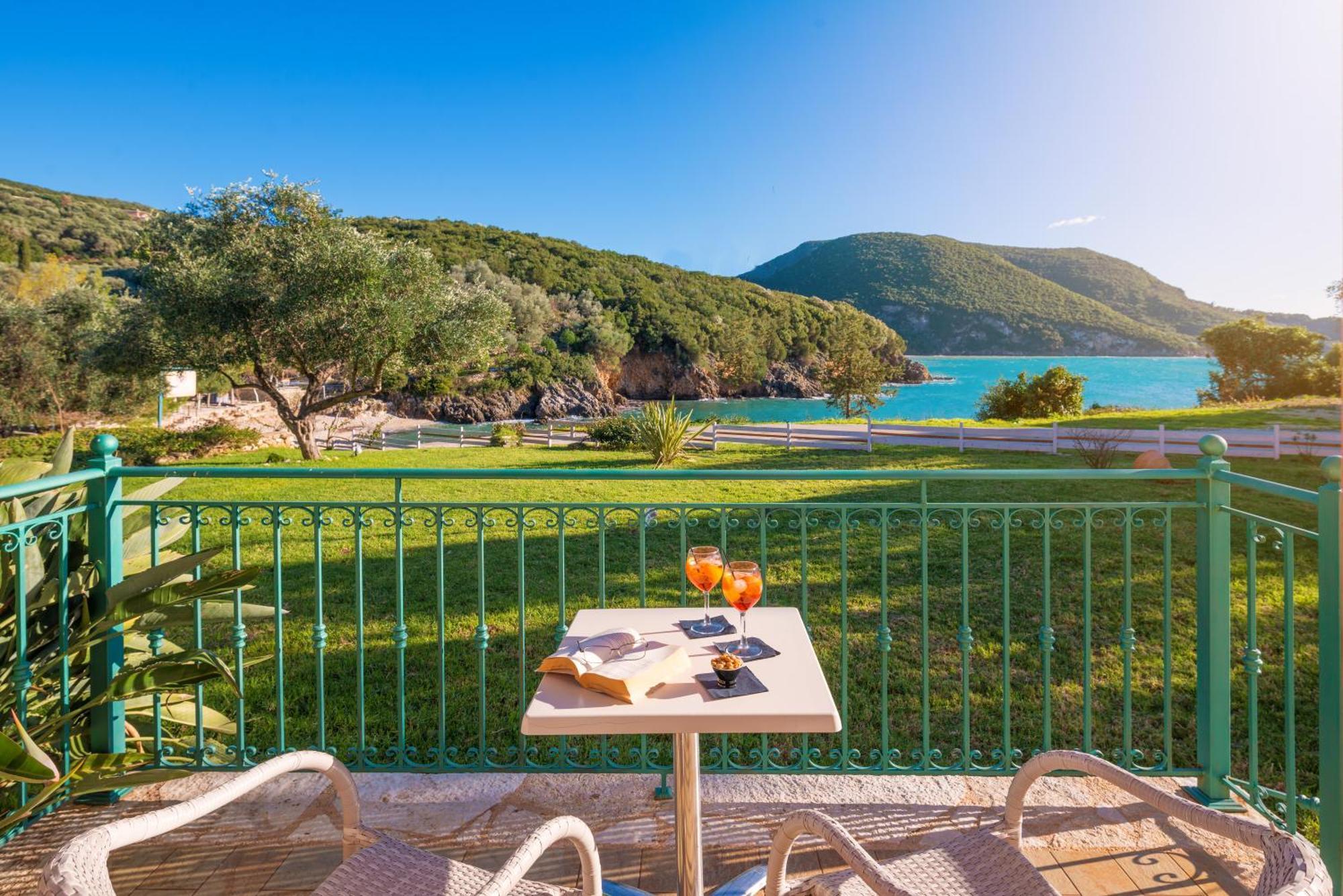 Aiora Suites Сивота Экстерьер фото